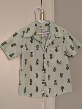 Kids Pineapple Print Button-Down Shirt in Mint by‎